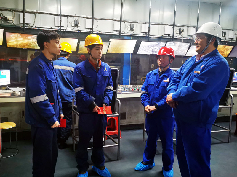 衡钢为“留衡过年”外地单身职工发放特殊慰问金