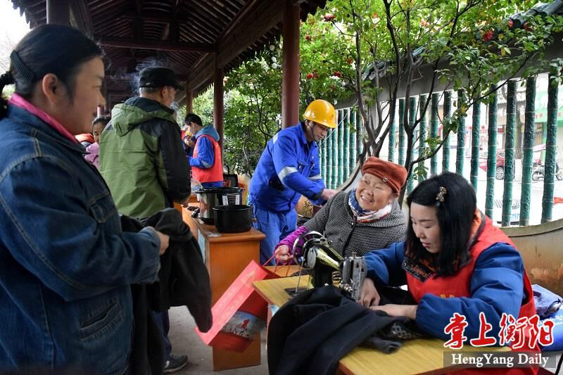 1615163504156185.jpg 雷锋2.jpg